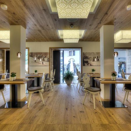 Posta Zirm Hotel Корвара-ин-Бадия Экстерьер фото