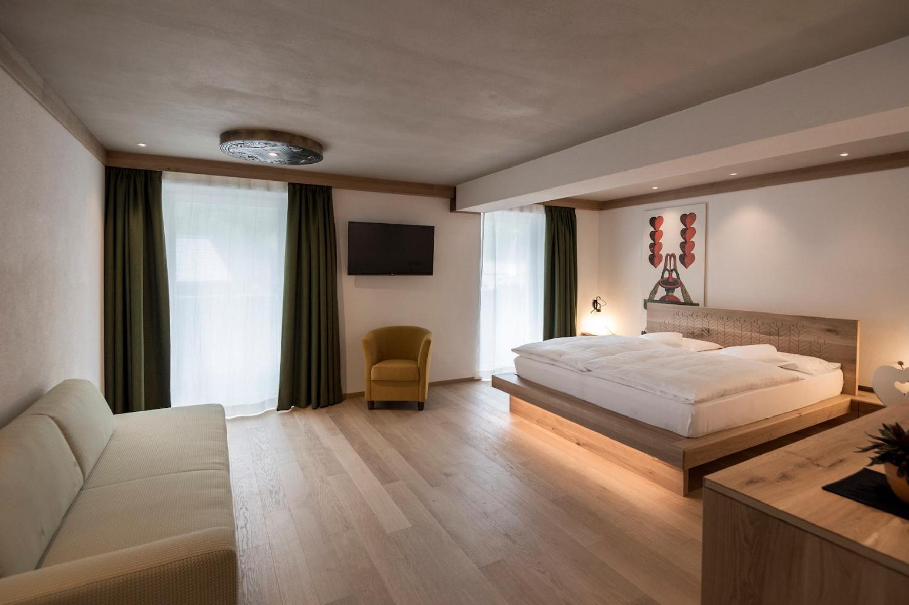 Posta Zirm Hotel Корвара-ин-Бадия Экстерьер фото