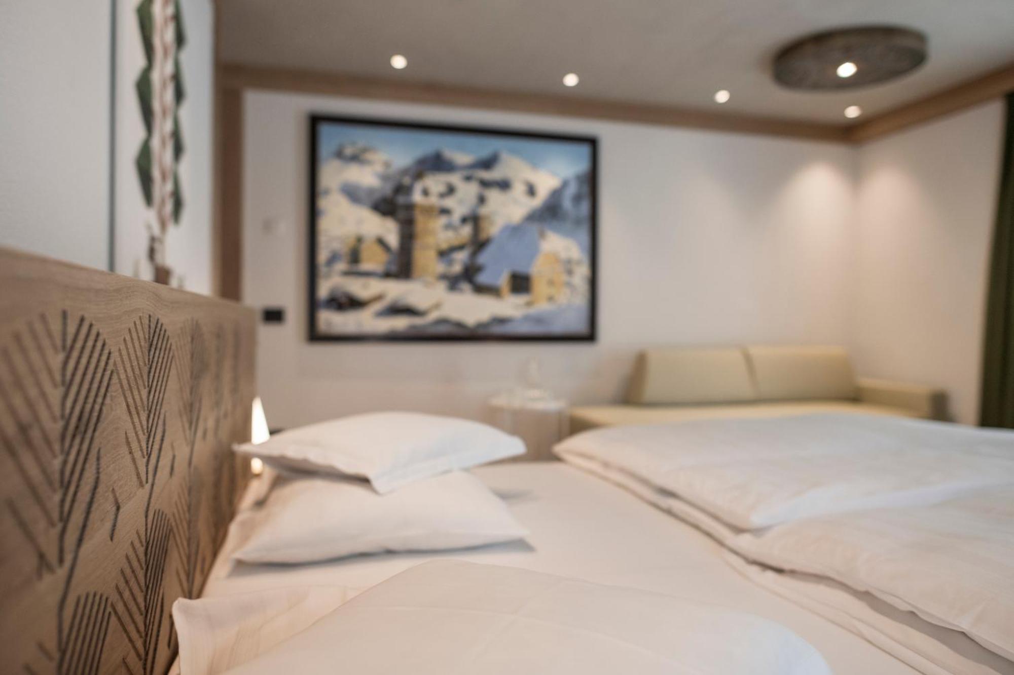 Posta Zirm Hotel Корвара-ин-Бадия Экстерьер фото